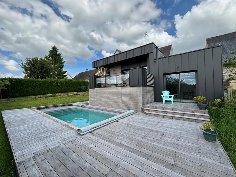 Maison traditionnelle - 160 m² - 6 pièces