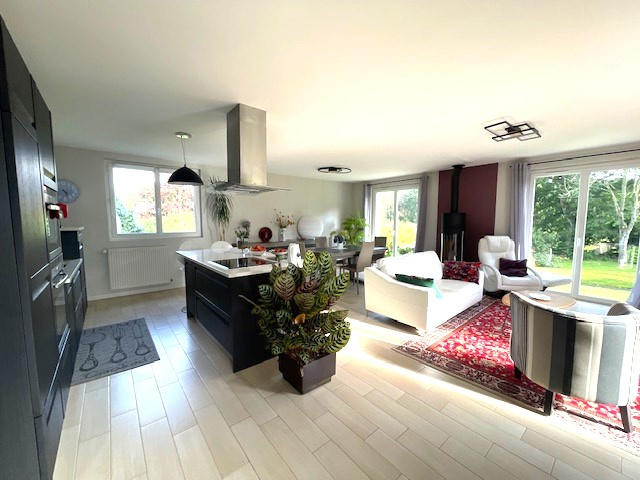 Maison - 120 m² - 7 pièces