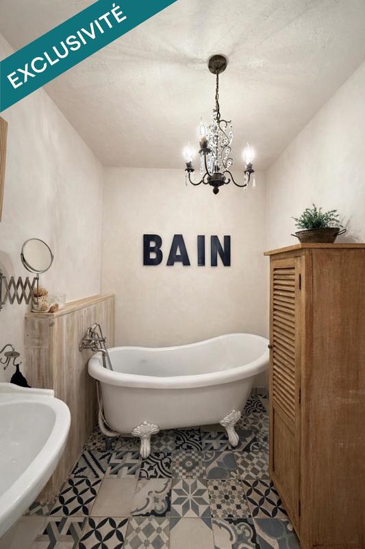 Maison de village - 205 m² - 8 pièces