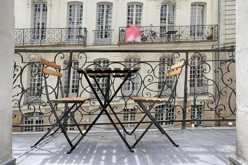 Appartement - 111 m² - 6 pièces