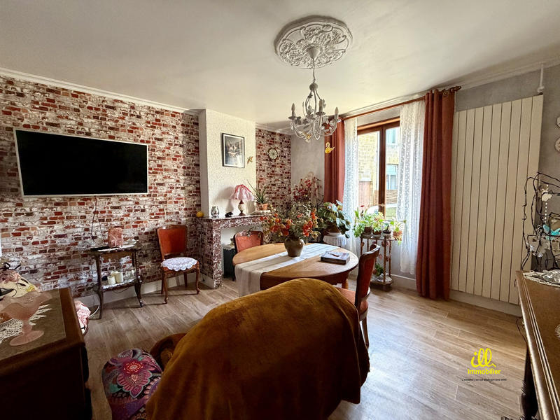 Maison - 88 m² - 5 pièces