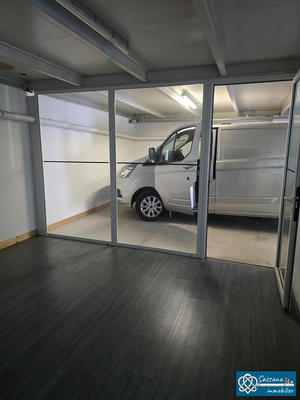 Local commercial - 336 m² - 9 pièces