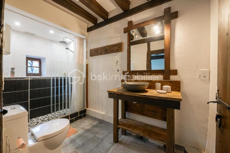 Maison - 344 m² - 14 pièces