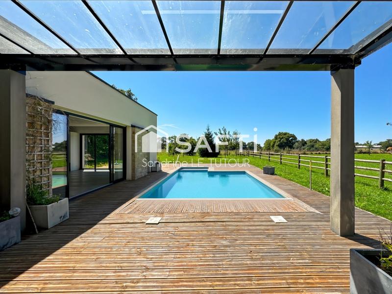 Maison - 285 m² - 7 pièces