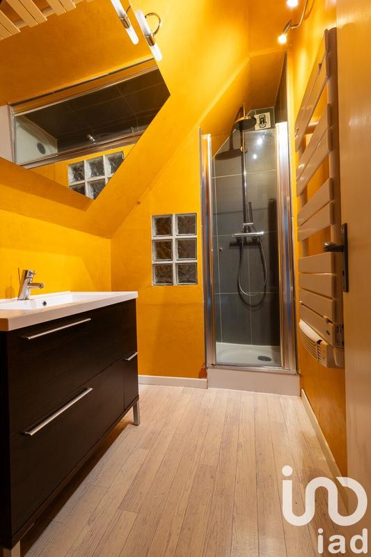 Maison - 315 m² - 11 pièces