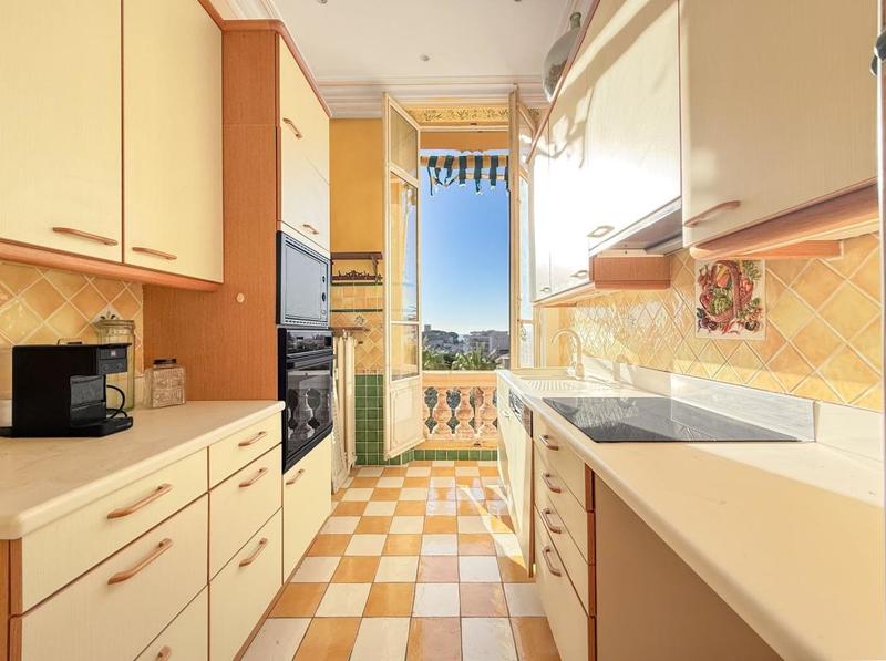 Appartement - 60 m² - 2 pièces