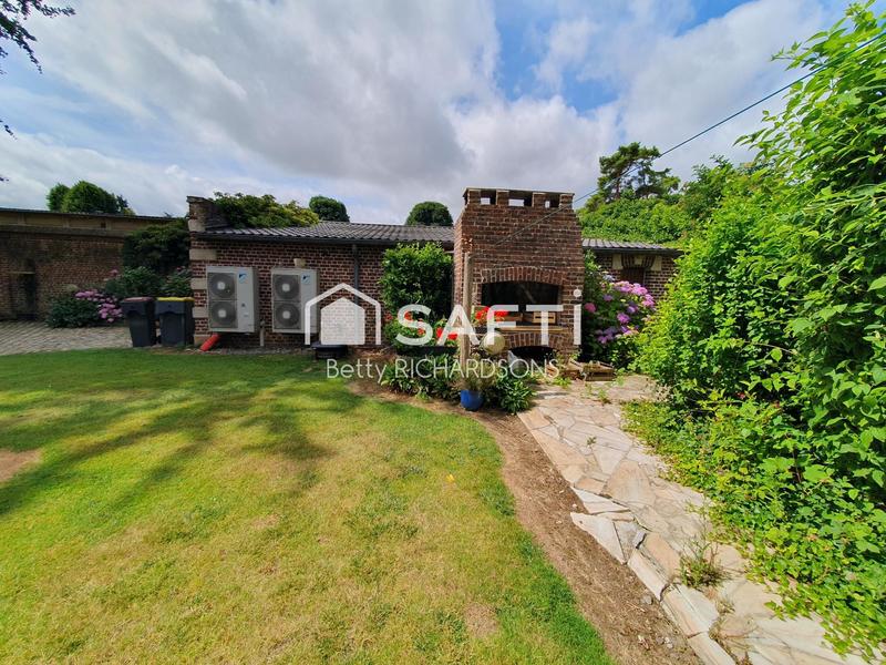 Maison de maîtres - 232 m² - 11 pièces