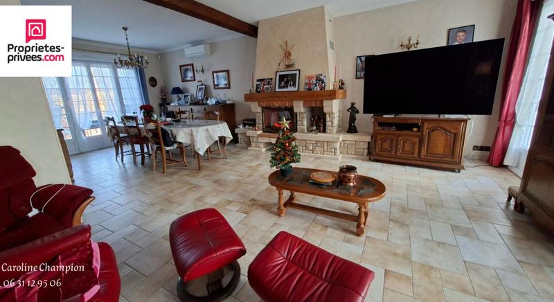 Maison - 214 m² - 7 pièces