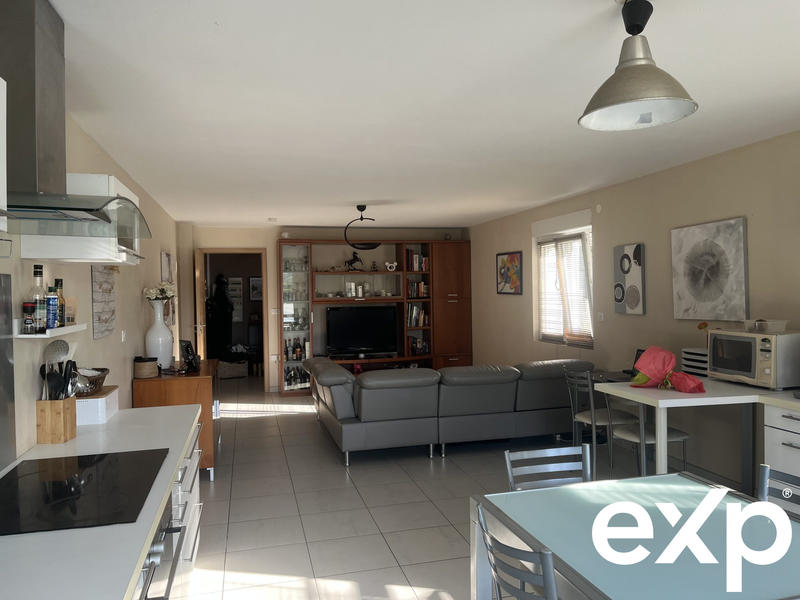 Maison - 298 m² - 12 pièces