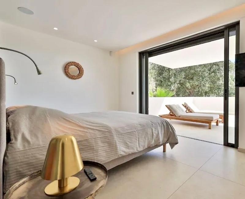 Villa - 280 m² - 6 pièces