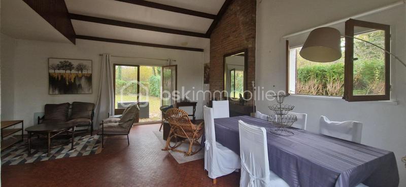 Maison - 99 m² - 6 pièces