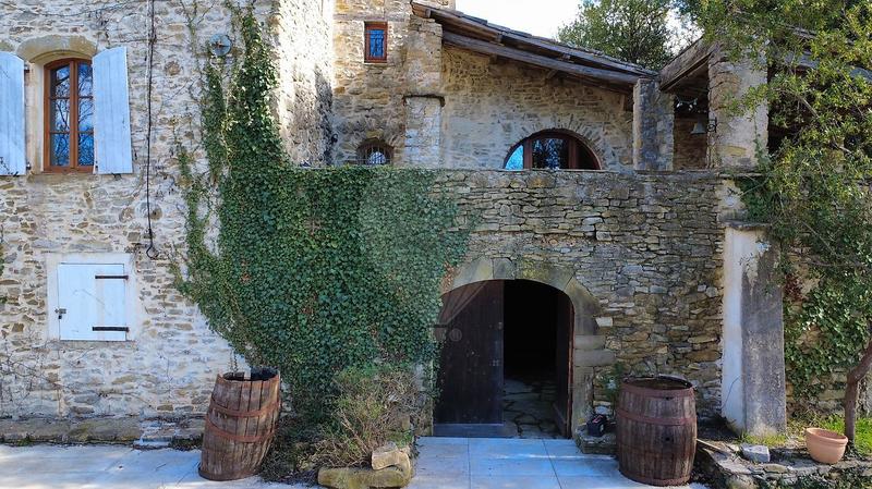 Maison - 243 m² - 8 pièces