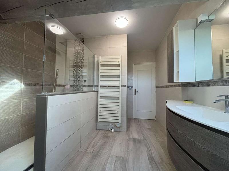 Maison - 263 m² - 8 pièces