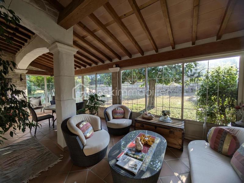 Propriété - 314 m² - 10 pièces