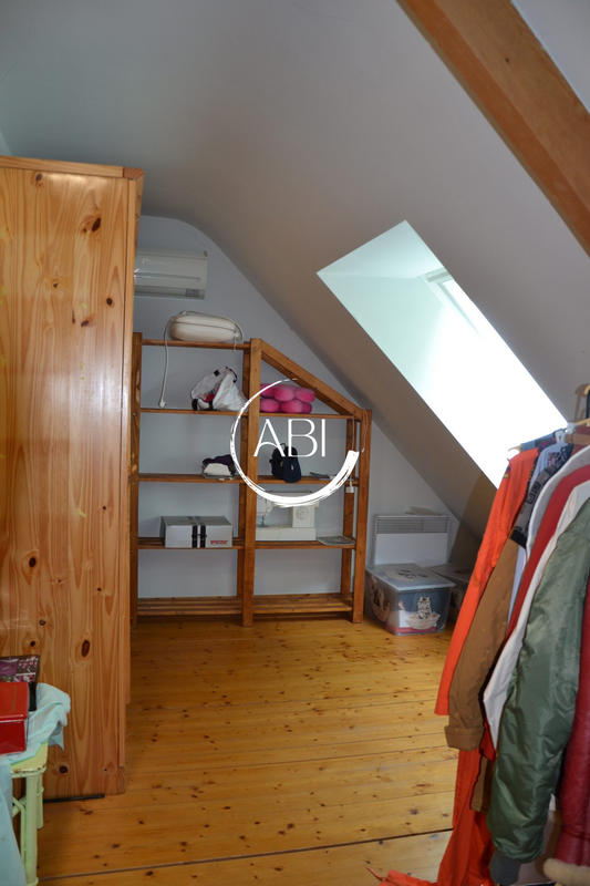 Maison - 206 m² - 7 pièces