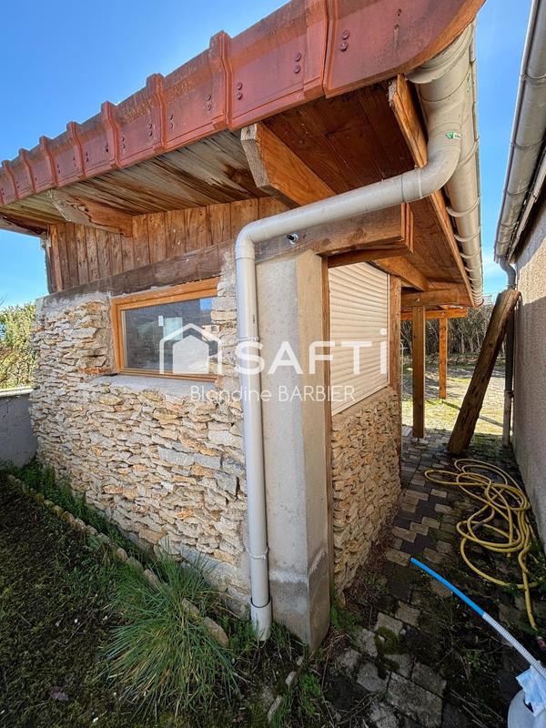 Maison - 210 m² - 8 pièces