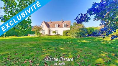 Maison - 260 m² - 10 pièces