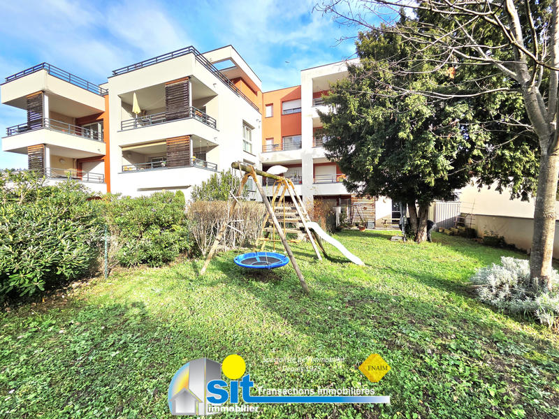 Appartement - 80 m² - 3 pièces