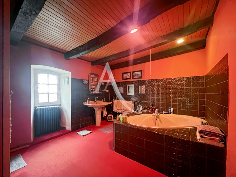 Maison - 186 m² - 5 pièces