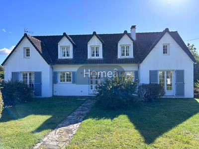 Maison - 137 m² - 7 pièces