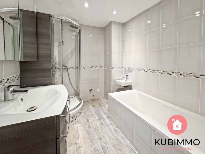 Maison - 89 m² - 5 pièces