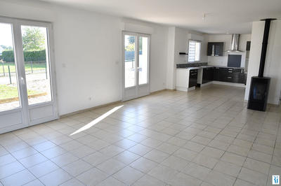 Maison - 95 m² - 4 pièces