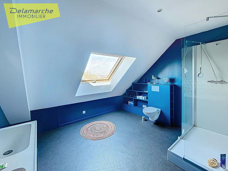 Maison - 197 m² - 9 pièces