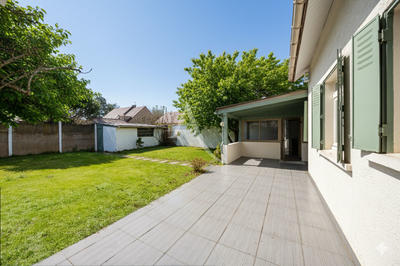 Maison - 92 m² - 5 pièces