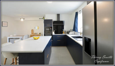 Maison - 98 m² - 5 pièces