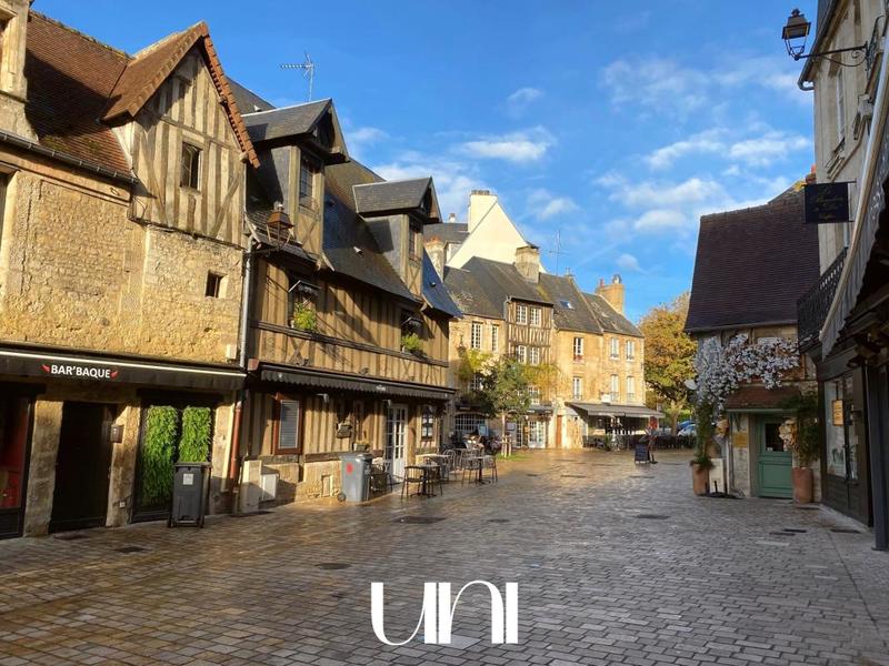 Maison - 218 m² - 8 pièces