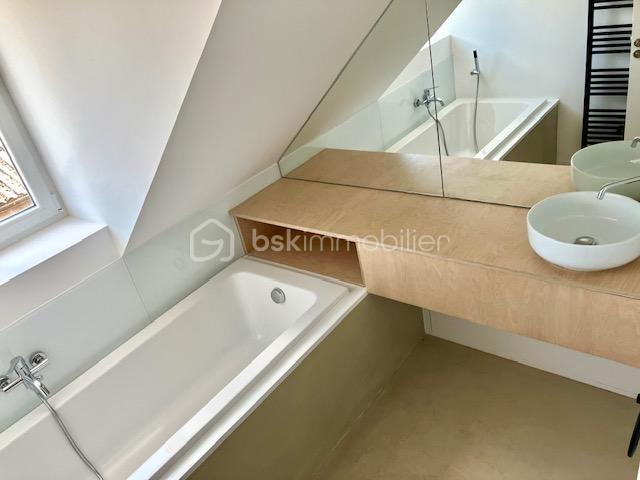 Maison - 141 m² - 6 pièces