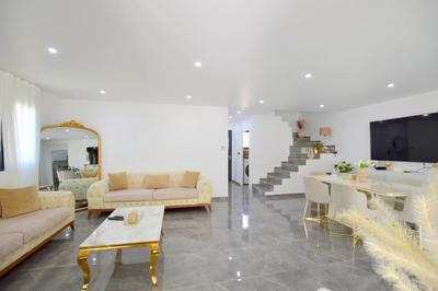 Maison - 139 m² - 5 pièces