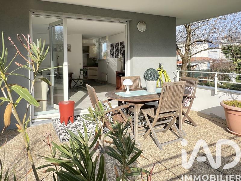 Appartement - 70 m² - 3 pièces