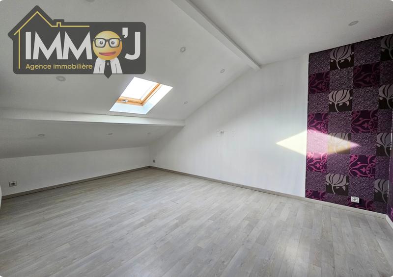 Maison - 196 m² - 8 pièces