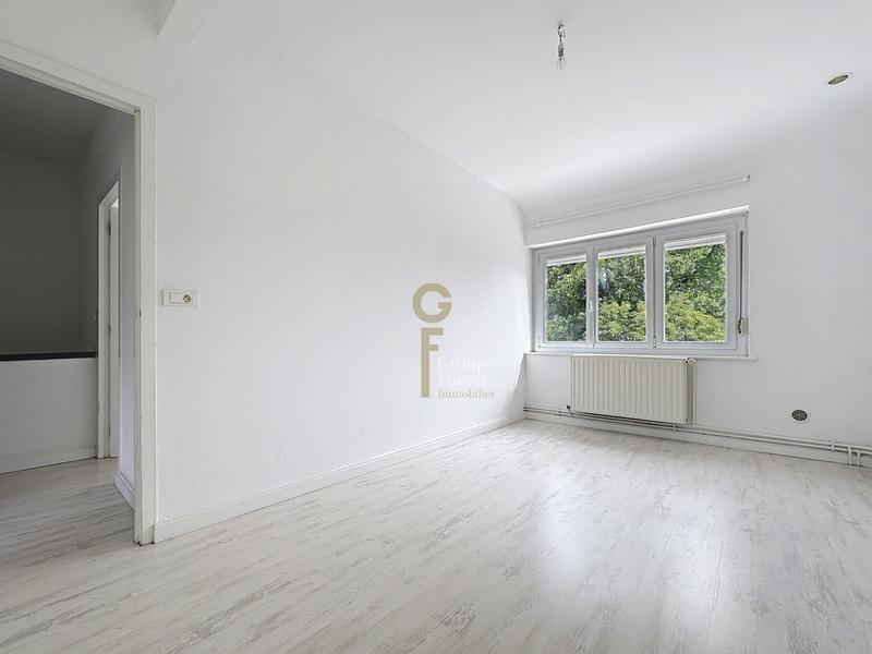 Maison - 93 m² - 4 pièces