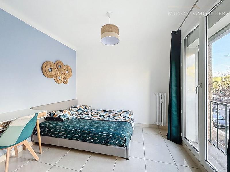 Appartement - 70 m² - 4 pièces