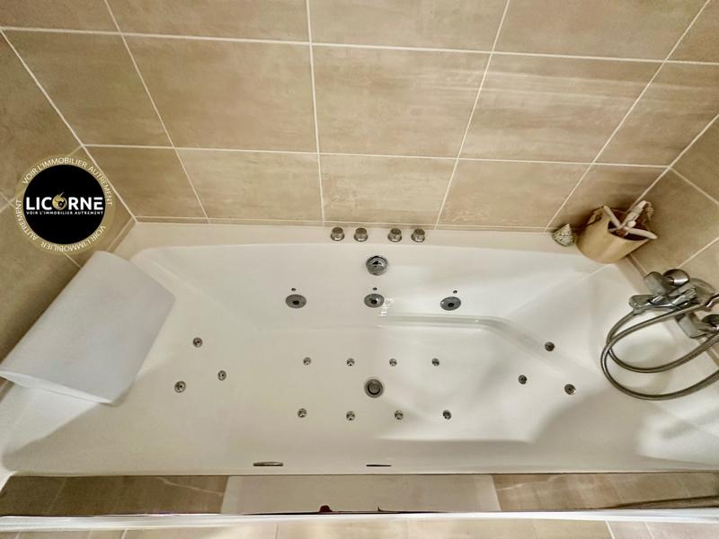 Appartement - 85 m² - 4 pièces