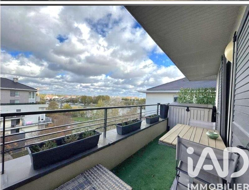 Appartement - 99 m² - 5 pièces