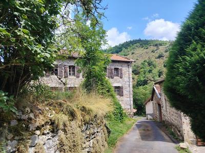 Maison - 160 m² - 8 pièces