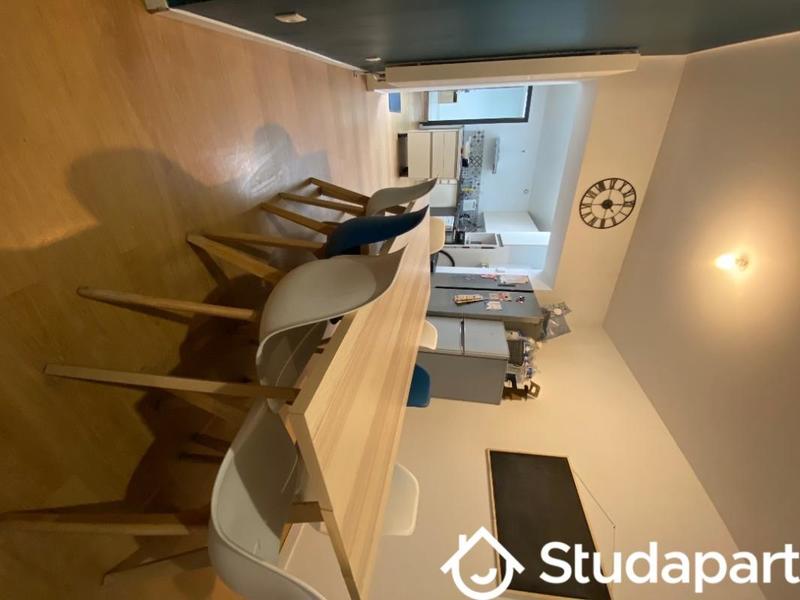 Chambre - 9 m² - 1 pièce