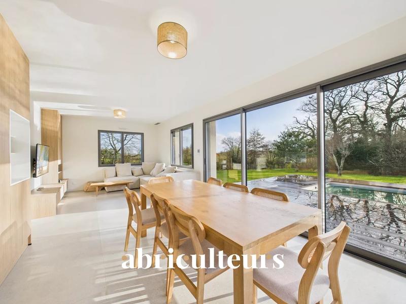 Maison - 126 m² - 6 pièces