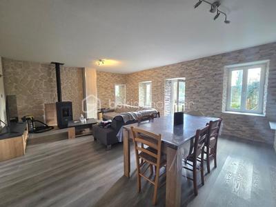 Maison de village - 88 m² - 4 pièces