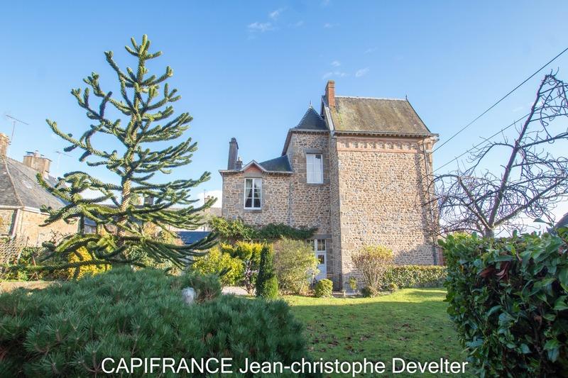 Maison bourgeoise - 235 m² - 8 pièces