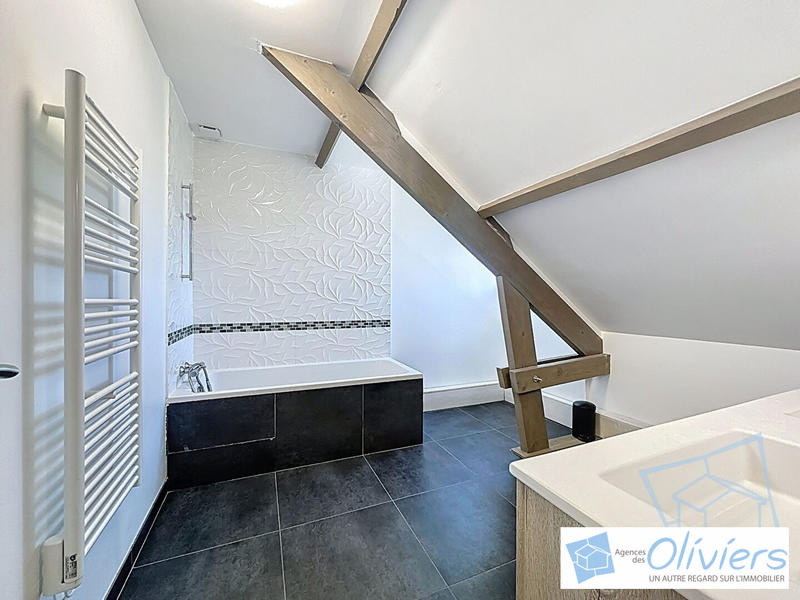 Maison - 133 m² - 6 pièces