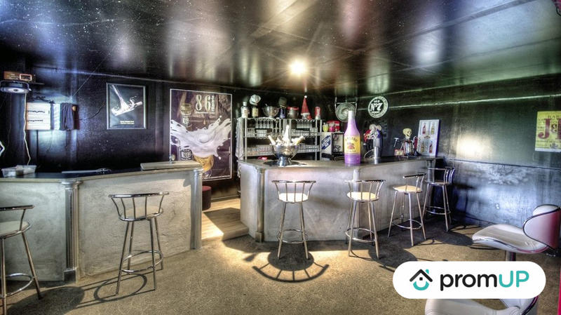 Maison contemporaine - 1 280 m² - 20 pièces