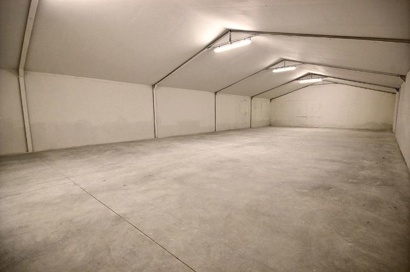 Entrepôt - 544 m²