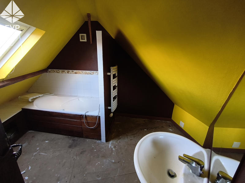 Maison de village - 100 m² - 4 pièces