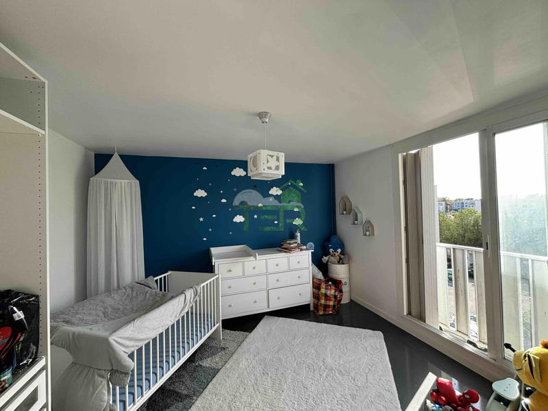 Appartement - 80 m² - 3 pièces