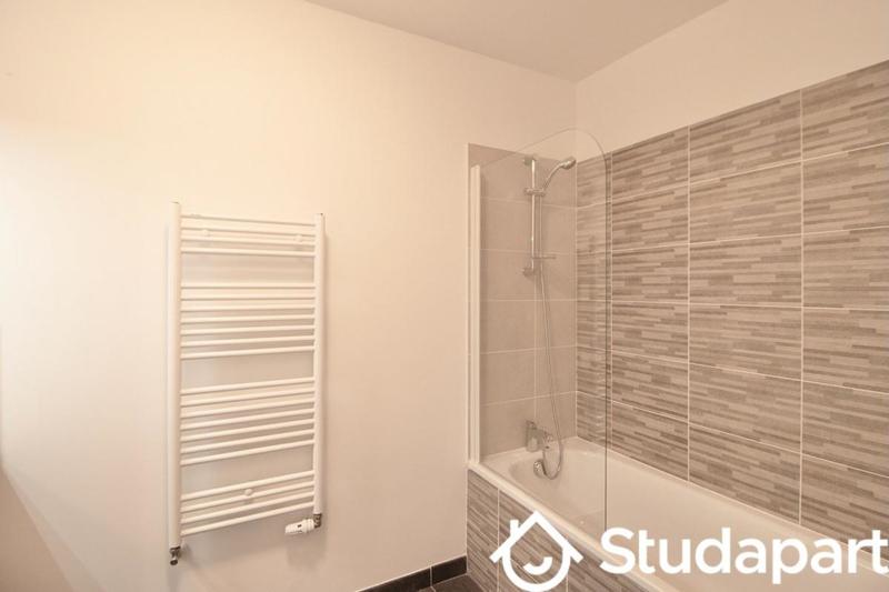 Chambre - 9 m² - 1 pièce