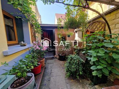 Maison - 85 m² - 4 pièces